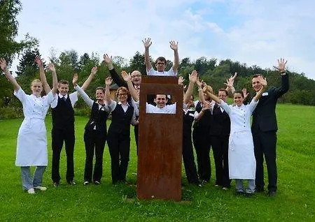 Отель Badhotel Restaurant Stauferland Бад Болль