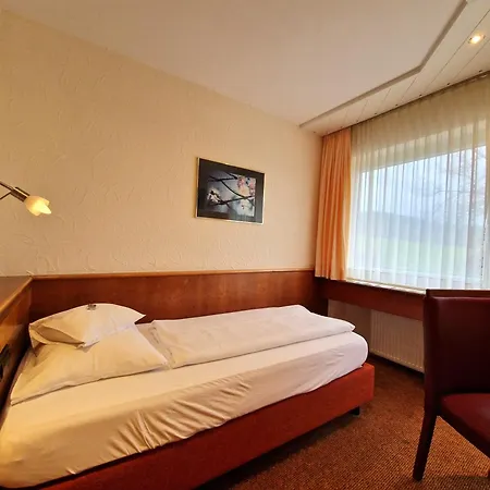 Badhotel Restaurant Stauferland 4* Bad Boll