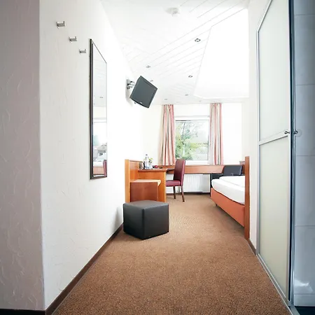 Badhotel Restaurant Stauferland 4* Bad Boll