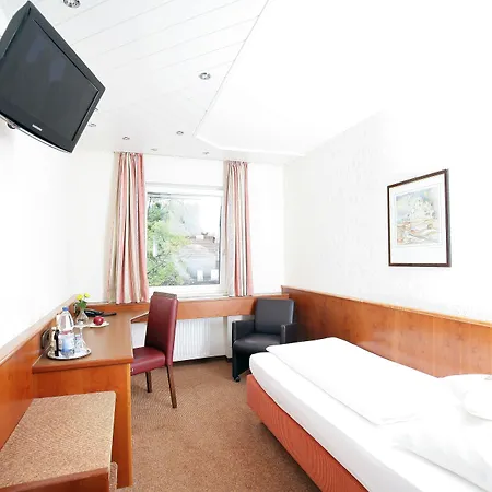 Badhotel Restaurant Stauferland Szálloda 4*