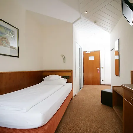 Badhotel Restaurant Stauferland Szálloda