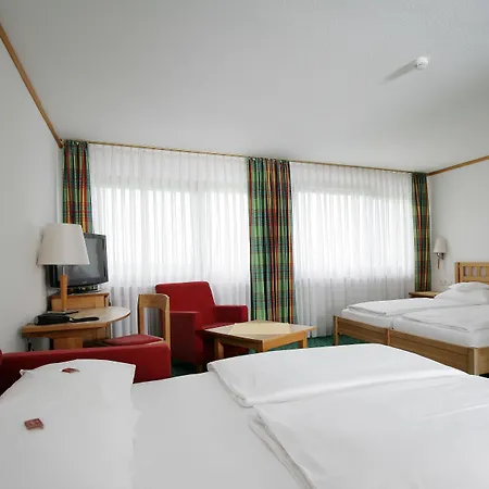Badhotel Restaurant Stauferland 4* Бад Болль