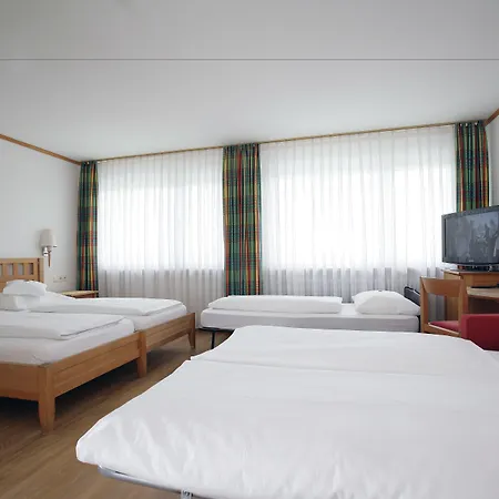 Отель Badhotel Restaurant Stauferland