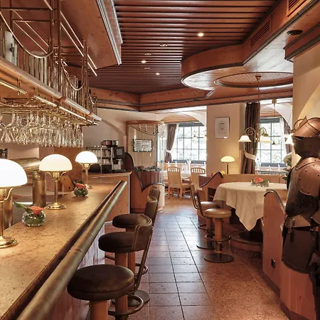 Badhotel Restaurant Stauferland 4* Бад Болль