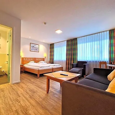 Badhotel Restaurant Stauferland 4*