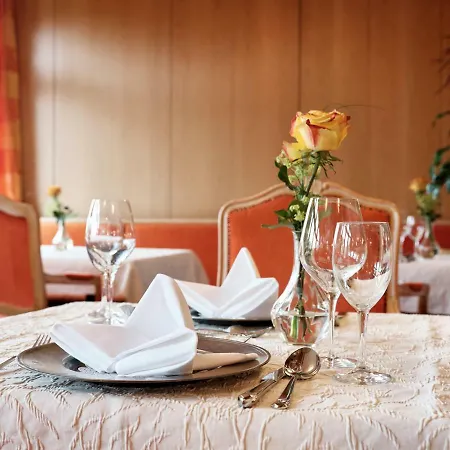 Отель Badhotel Restaurant Stauferland Бад Болль