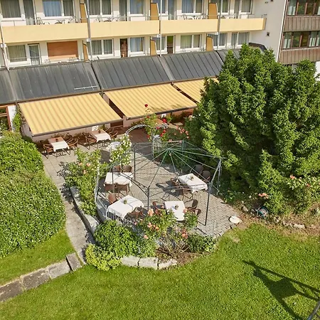 Badhotel Restaurant Stauferland מלון