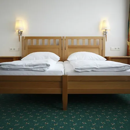 Badhotel Restaurant Stauferland 4*