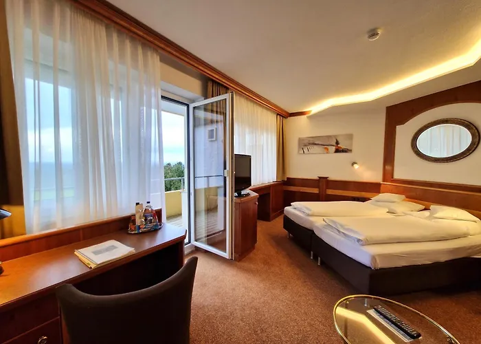 Badhotel Restaurant Stauferland Ξενοδοχείο 4*