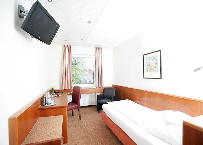 Badhotel Restaurant Stauferland Ξενοδοχείο 4*