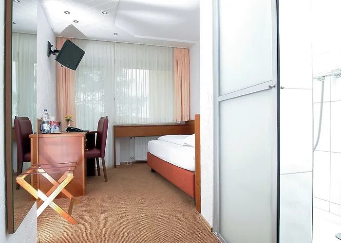 Badhotel Restaurant Stauferland 4*