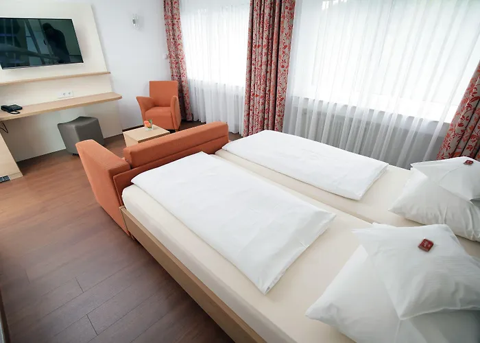 Ξενοδοχείο Badhotel Restaurant Stauferland 4*