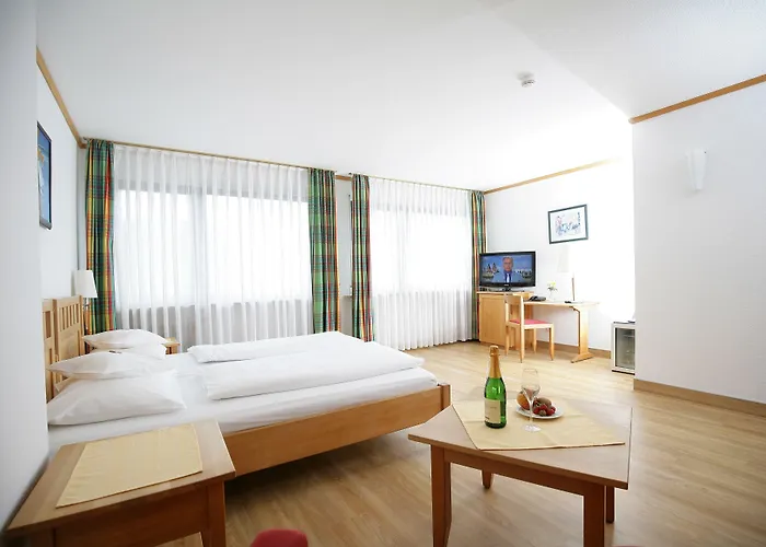 Ξενοδοχείο Badhotel Restaurant Stauferland Bad Boll