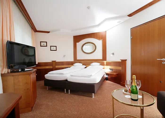 Badhotel Restaurant Stauferland 4* Bad Boll