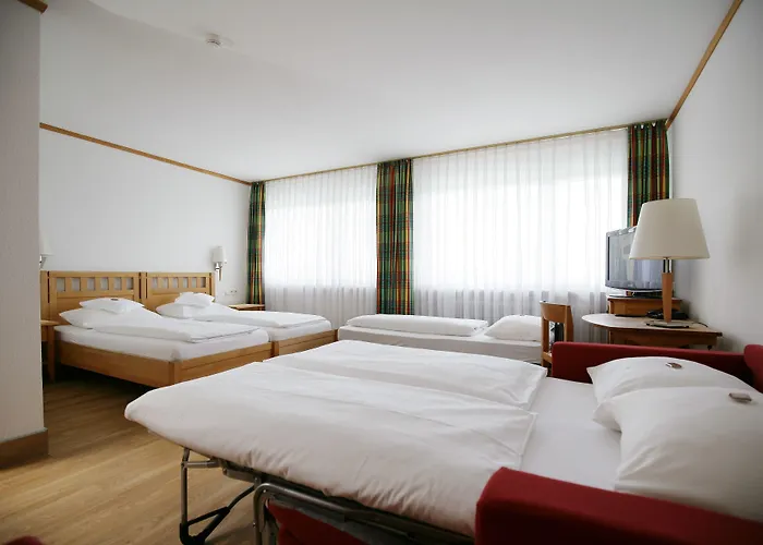 Badhotel Restaurant Stauferland Ξενοδοχείο Bad Boll