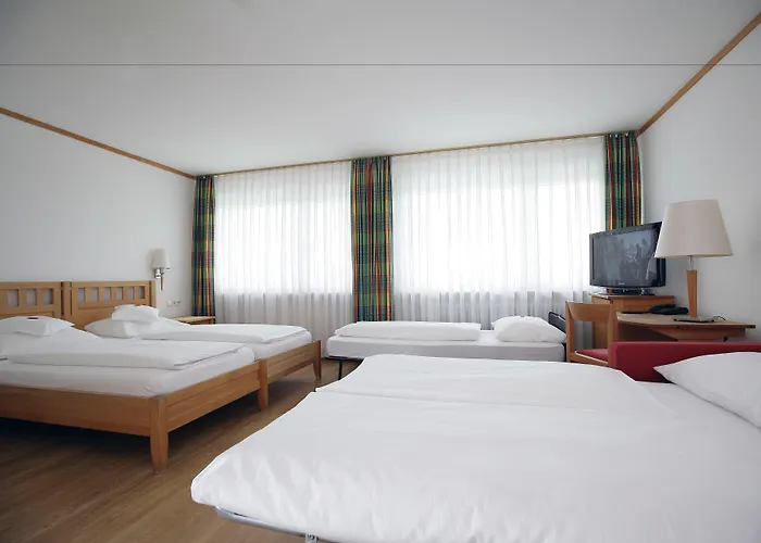 Ξενοδοχείο Badhotel Restaurant Stauferland