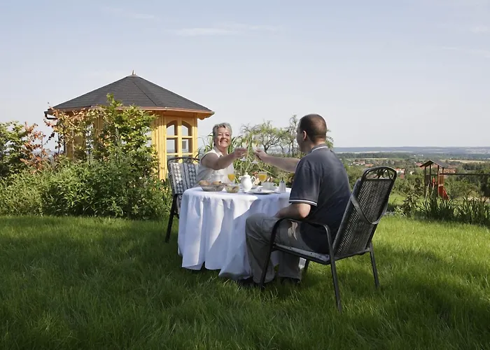 Ξενοδοχείο Badhotel Restaurant Stauferland 4*