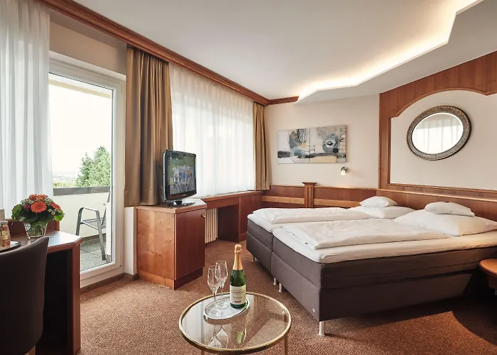 Badhotel Restaurant Stauferland Ξενοδοχείο